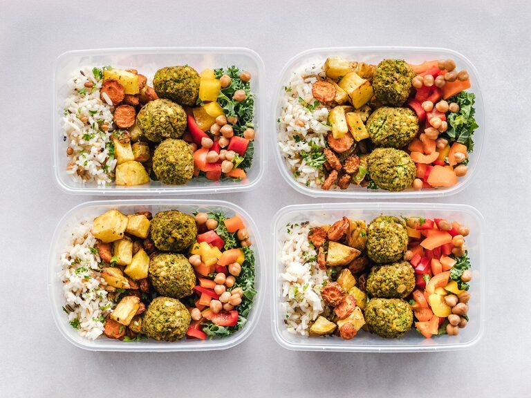 How to Plan Balanced Meals Without Stress: Easy Tips for Every Day